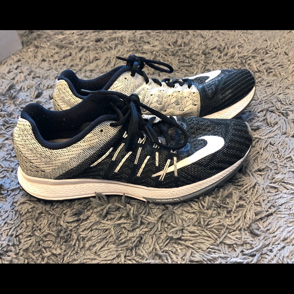 Nike zoom elite 8 tennis shoes